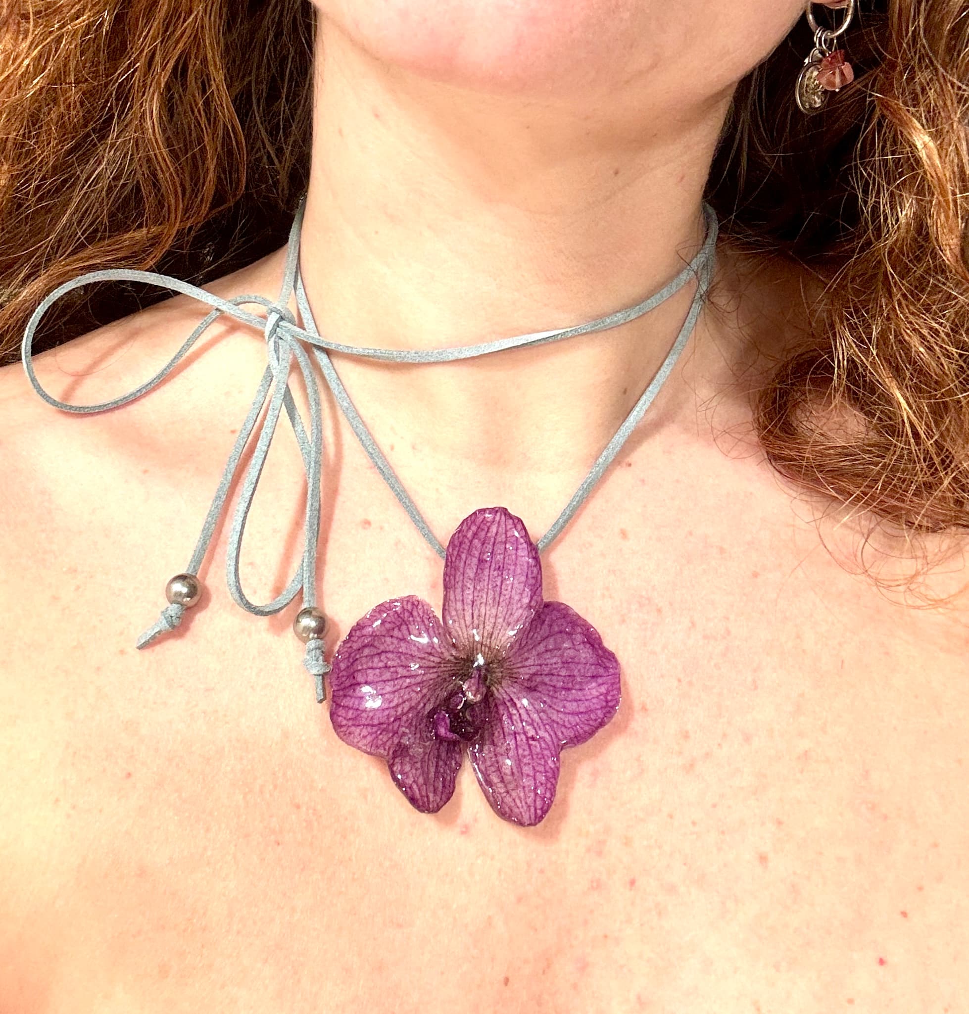 Collana Orchidea Viola